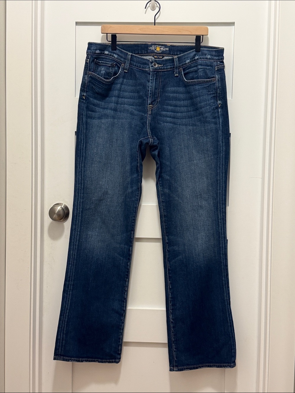 Lucky Brand Women’s Medium Blue Boot Cut Jeans